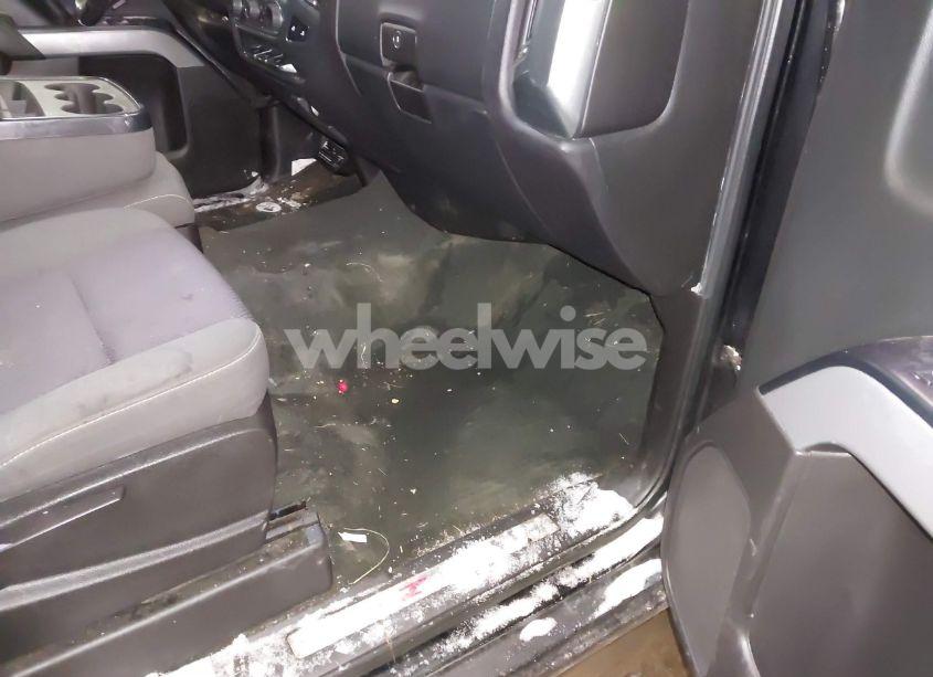 Photo 5 of 2016 Chevrolet Silverado 1500 2LT (VIN 1GCVKREC8GZ136907)