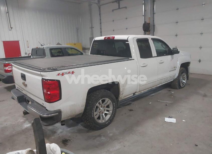 Photo 4 of 2016 Chevrolet Silverado 1500 1LT (VIN 1GCVKREC8GZ151746)