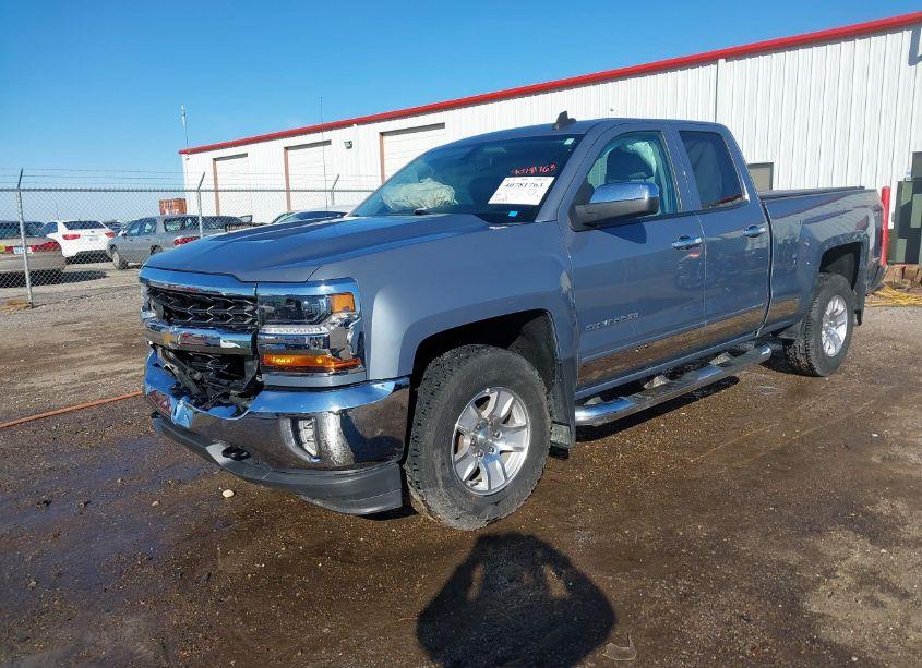 Photo 2 of 2016 Chevrolet Silverado 1500 1LT (VIN 1GCVKREC8GZ157742)