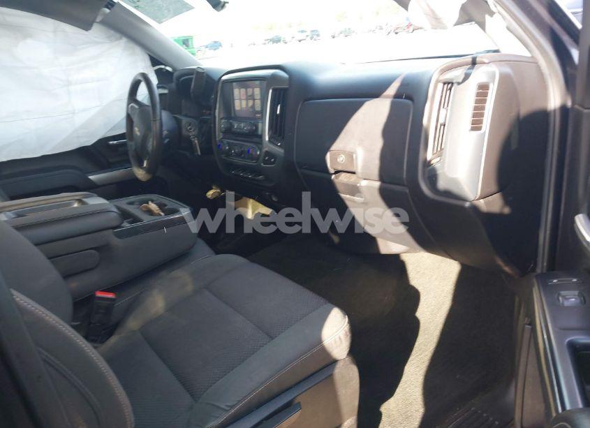 Photo 5 of 2016 Chevrolet Silverado 1500 1LT (VIN 1GCVKREC8GZ170782)