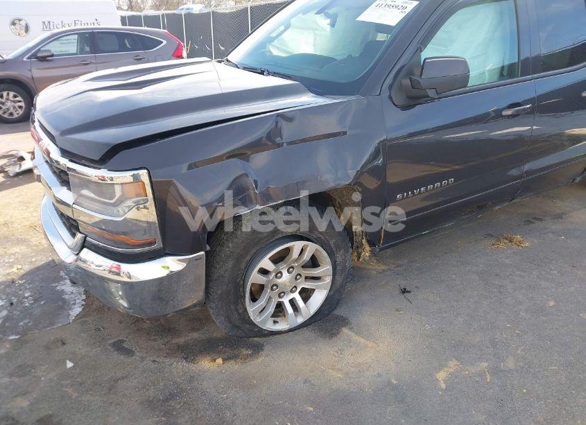Photo 6 of 2016 Chevrolet Silverado 1500 1LT (VIN 1GCVKREC8GZ170782)