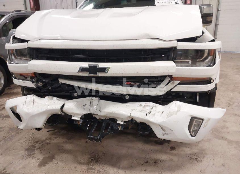 Photo 6 of 2016 Chevrolet Silverado 1500 2LT (VIN 1GCVKREC8GZ177490)