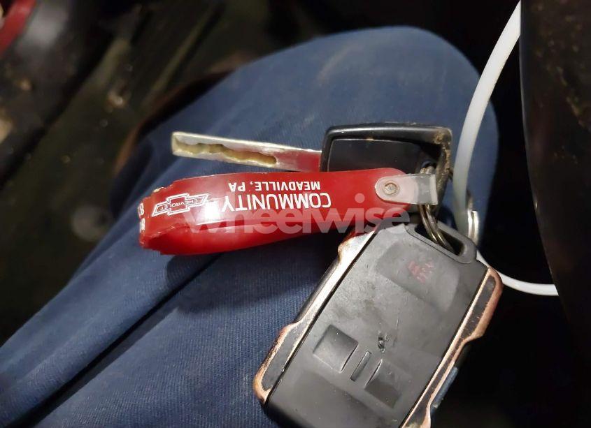 Photo 11 of 2016 Chevrolet Silverado 1500 2LT (VIN 1GCVKREC8GZ264466)