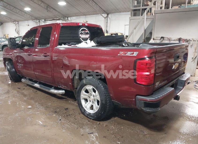 Photo 3 of 2016 Chevrolet Silverado 1500 2LT (VIN 1GCVKREC8GZ264466)