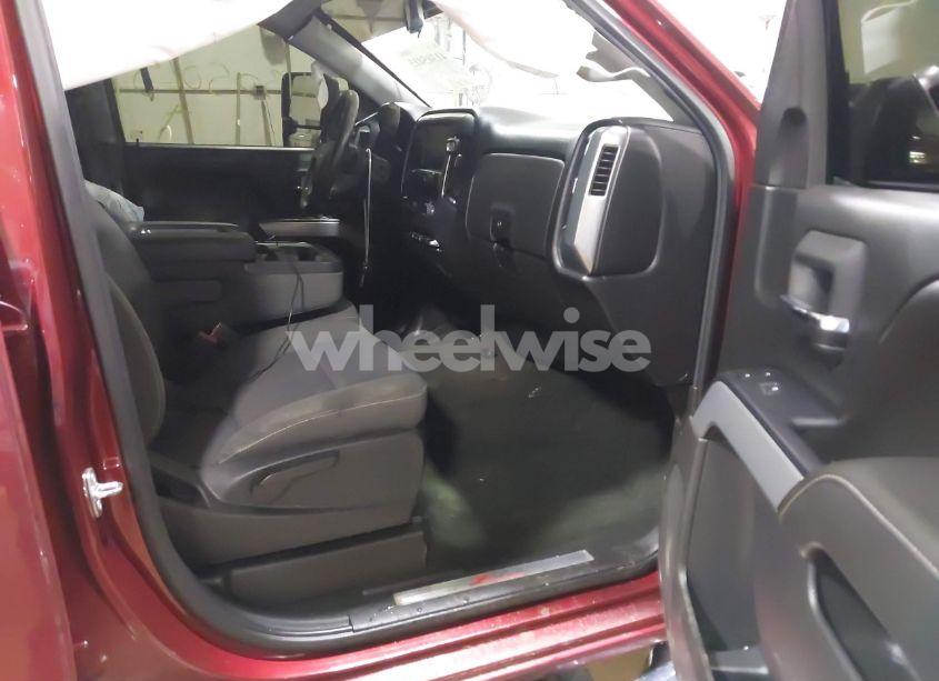 Photo 5 of 2016 Chevrolet Silverado 1500 2LT (VIN 1GCVKREC8GZ264466)