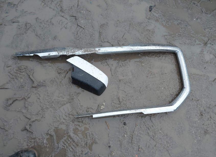 Photo 11 of 2016 Chevrolet Silverado 1500 1LT (VIN 1GCVKREC8GZ322060)