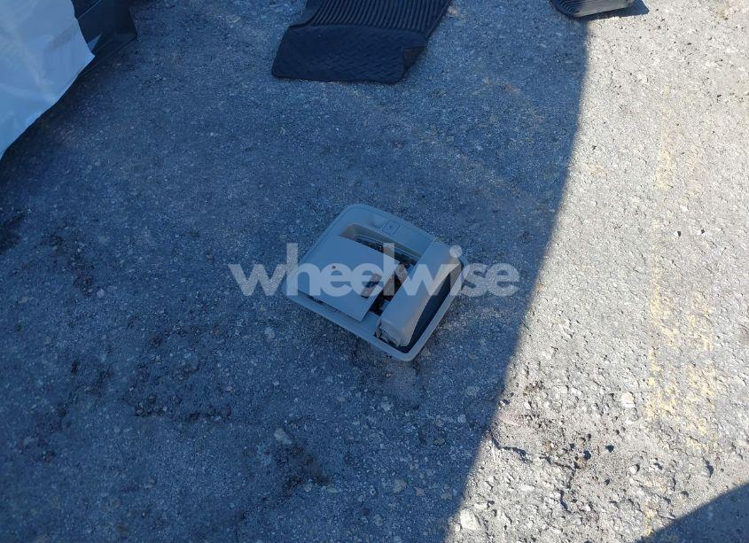 Photo 12 of 2016 Chevrolet Silverado 1500 1LT (VIN 1GCVKREC8GZ390035)