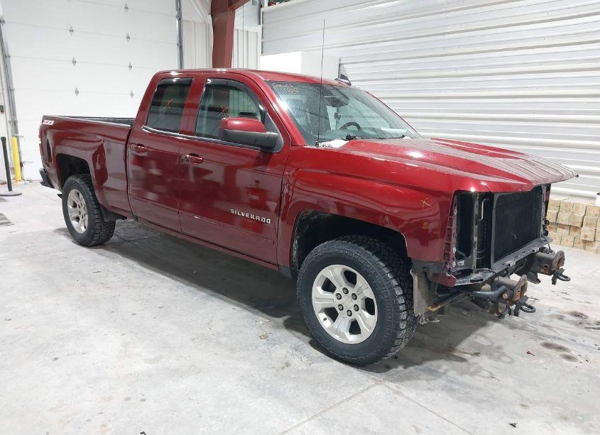 2017 Chevrolet Silverado 1500 2LT (VIN 1GCVKREC8HZ139761) main photo