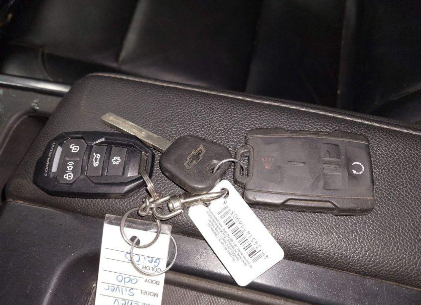 Photo 11 of 2017 Chevrolet Silverado 1500 2LT (VIN 1GCVKREC8HZ139761)