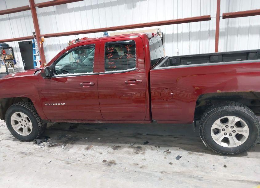 Photo 15 of 2017 Chevrolet Silverado 1500 2LT (VIN 1GCVKREC8HZ139761)