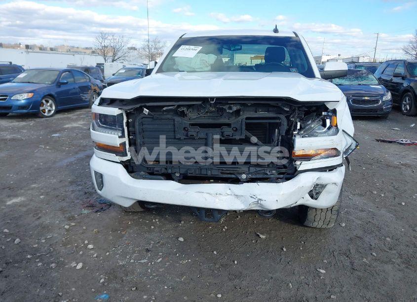 Photo 11 of 2017 Chevrolet Silverado 1500 2LT (VIN 1GCVKREC8HZ167723)