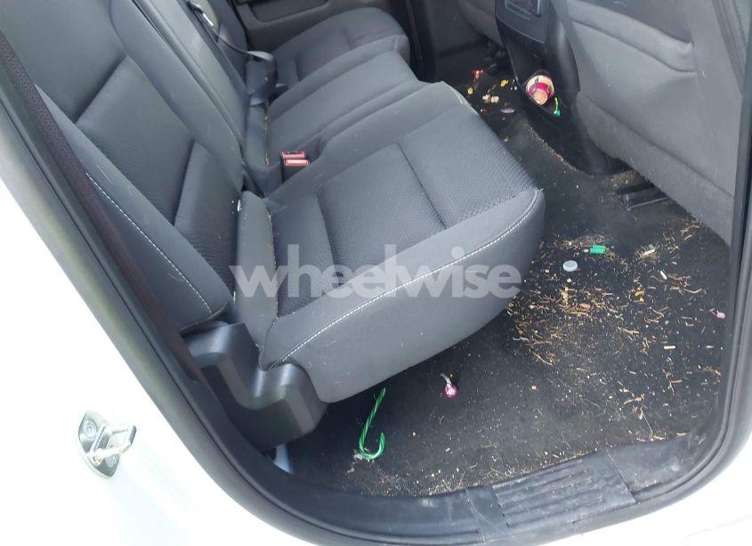 Photo 8 of 2017 Chevrolet Silverado 1500 2LT (VIN 1GCVKREC8HZ167723)