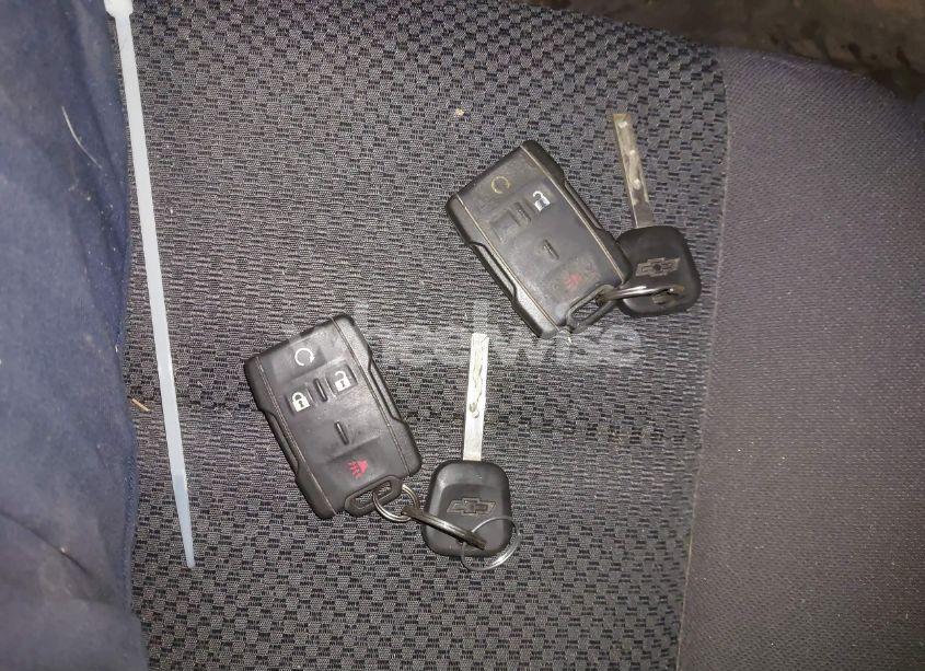 Photo 11 of 2017 Chevrolet Silverado 1500 2LT (VIN 1GCVKREC8HZ224857)