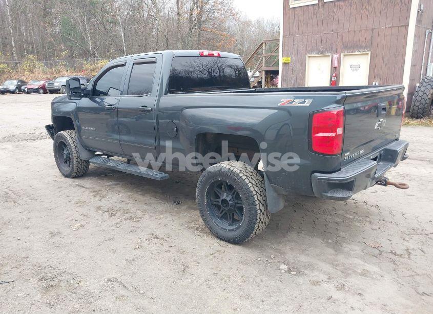 Photo 3 of 2017 Chevrolet Silverado 1500 LT (VIN 1GCVKREC8HZ252304)