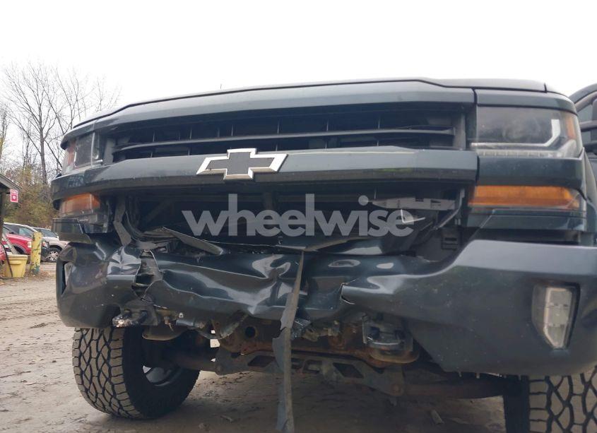 Photo 6 of 2017 Chevrolet Silverado 1500 LT (VIN 1GCVKREC8HZ252304)