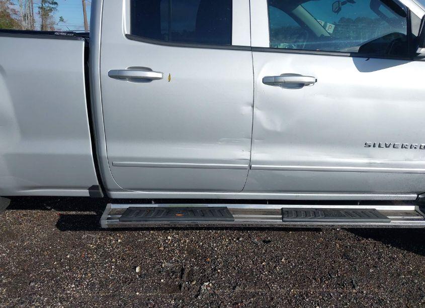 Photo 18 of 2017 Chevrolet Silverado 1500 2LT (VIN 1GCVKREC8HZ306670)