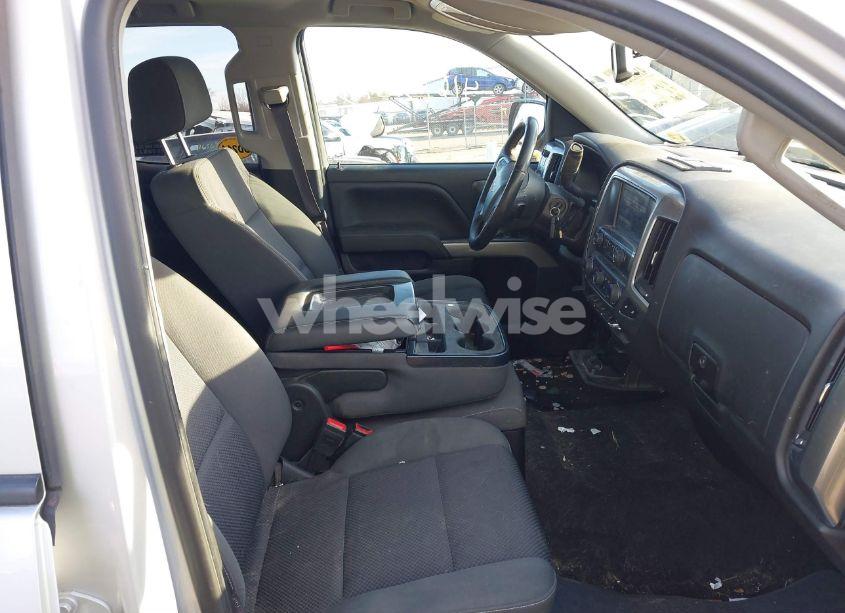 Photo 5 of 2017 Chevrolet Silverado 1500 2LT (VIN 1GCVKREC8HZ336428)