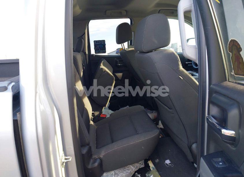 Photo 8 of 2017 Chevrolet Silverado 1500 2LT (VIN 1GCVKREC8HZ336428)