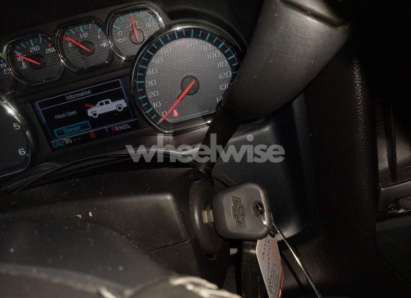 Photo 11 of 2017 Chevrolet Silverado 1500 2LT (VIN 1GCVKREC8HZ365945)