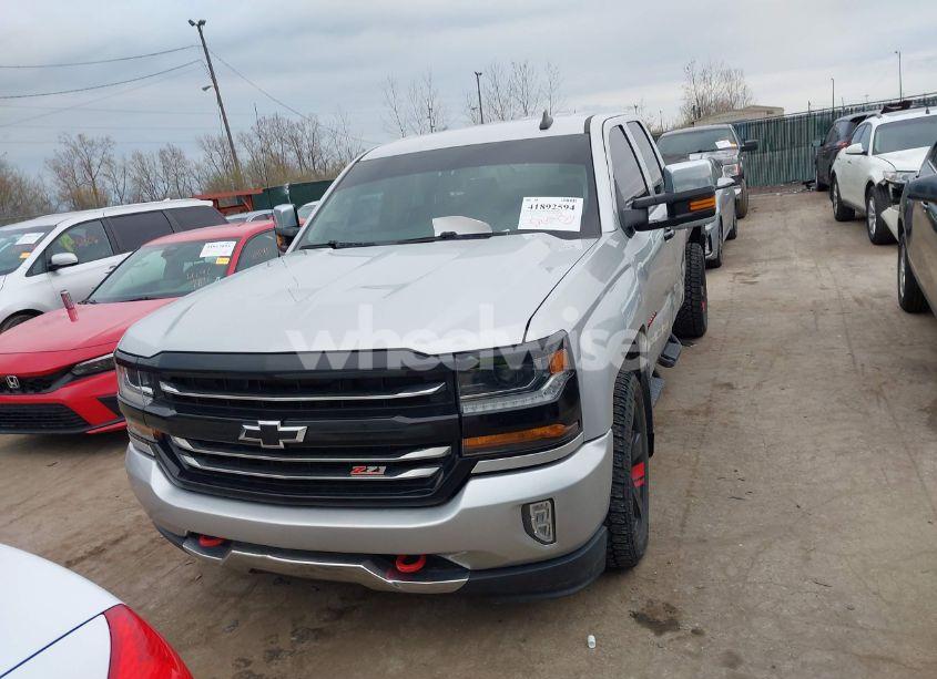 Photo 12 of 2017 Chevrolet Silverado 1500 2LT (VIN 1GCVKREC8HZ365945)