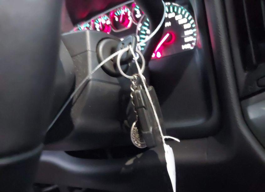 Photo 11 of 2017 Chevrolet Silverado 1500 2LT (VIN 1GCVKREC8HZ369056)