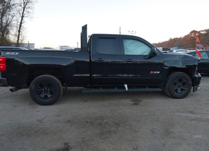 Photo 13 of 2017 Chevrolet Silverado 1500 2LT (VIN 1GCVKREC8HZ369056)