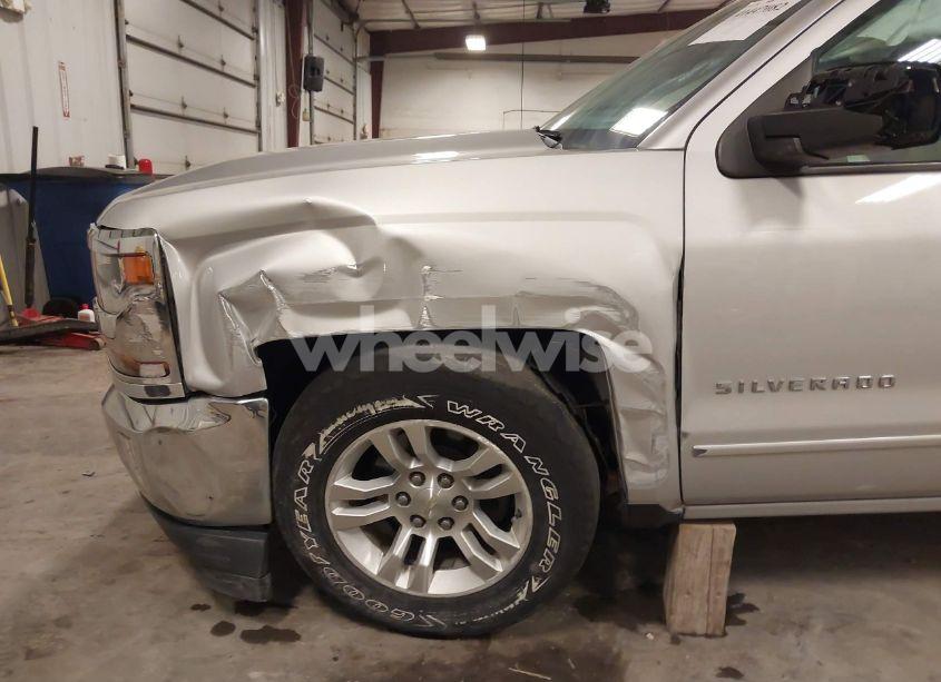 Photo 6 of 2017 Chevrolet Silverado 1500 1LT (VIN 1GCVKREC8HZ405232)