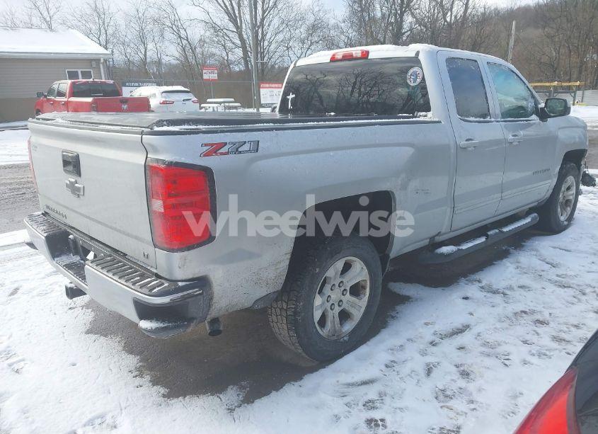 Photo 4 of 2018 Chevrolet Silverado 1500 2LT (VIN 1GCVKREC8JZ193860)