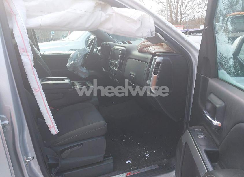 Photo 5 of 2018 Chevrolet Silverado 1500 2LT (VIN 1GCVKREC8JZ193860)