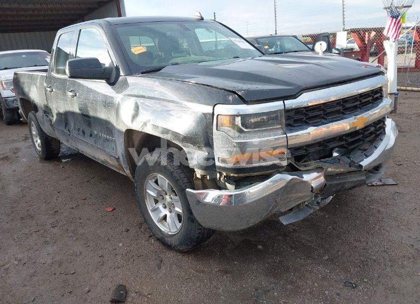 2018 Chevrolet Silverado 1500 1LT (VIN 1GCVKREC8JZ311423) main photo