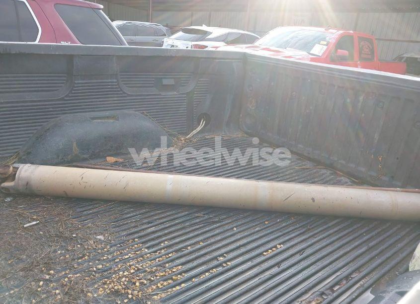 Photo 12 of 2018 Chevrolet Silverado 1500 1LT (VIN 1GCVKREC8JZ311423)