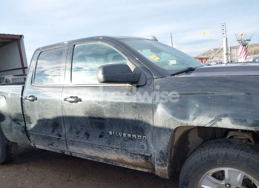 Photo 14 of 2018 Chevrolet Silverado 1500 1LT (VIN 1GCVKREC8JZ311423)