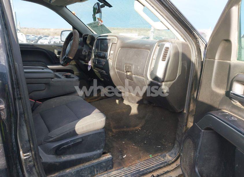 Photo 5 of 2018 Chevrolet Silverado 1500 1LT (VIN 1GCVKREC8JZ311423)