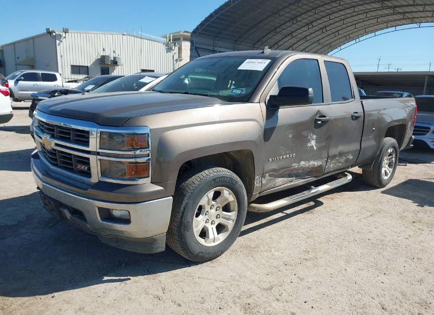 Photo 2 of 2014 Chevrolet Silverado 1500 2LT (VIN 1GCVKREC9EZ197664)