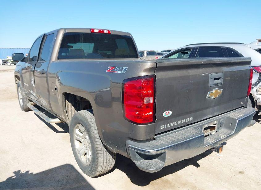 Photo 3 of 2014 Chevrolet Silverado 1500 2LT (VIN 1GCVKREC9EZ197664)