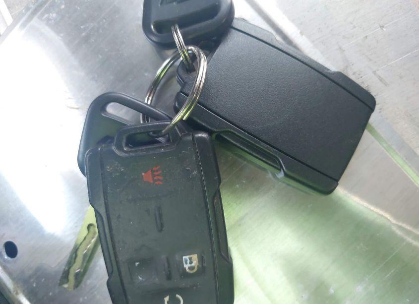 Photo 11 of 2015 Chevrolet Silverado 1500 1LT (VIN 1GCVKREC9FZ159370)