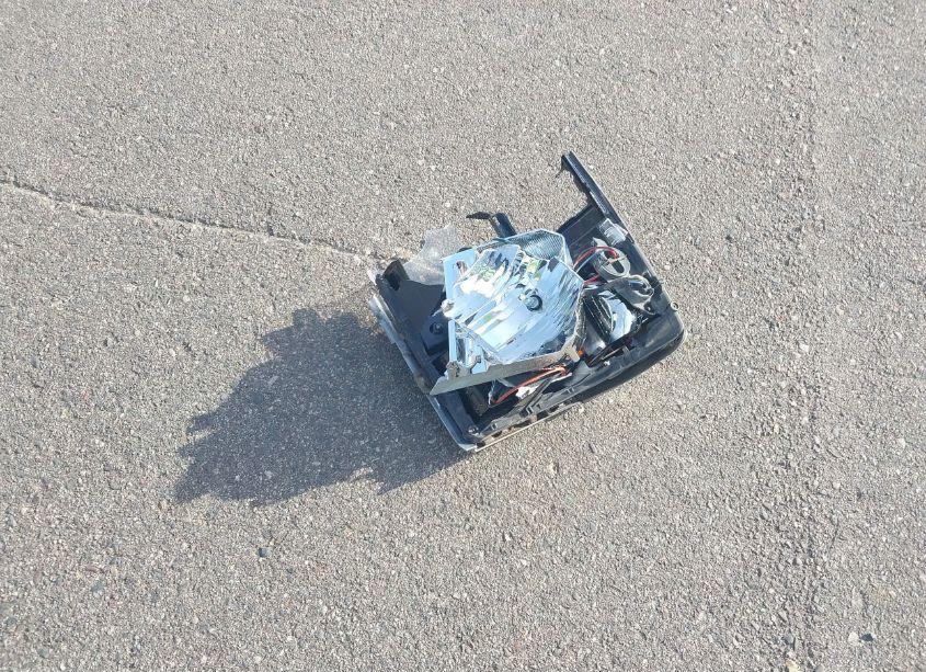 Photo 12 of 2015 Chevrolet Silverado 1500 1LT (VIN 1GCVKREC9FZ159370)