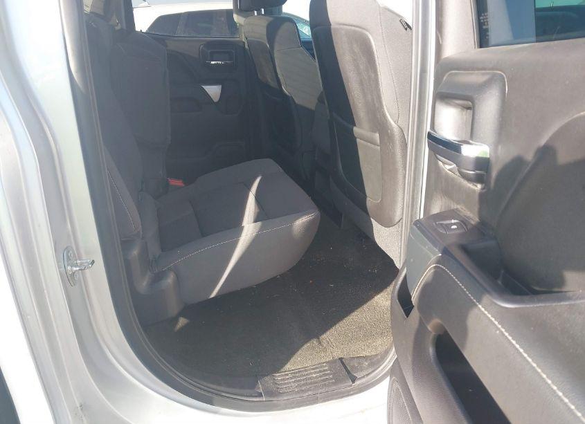 Photo 8 of 2015 Chevrolet Silverado 1500 1LT (VIN 1GCVKREC9FZ159370)