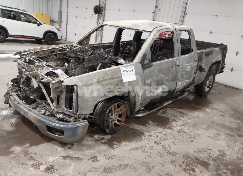 Photo 2 of 2015 Chevrolet Silverado 1500 1LT (VIN 1GCVKREC9FZ187637)