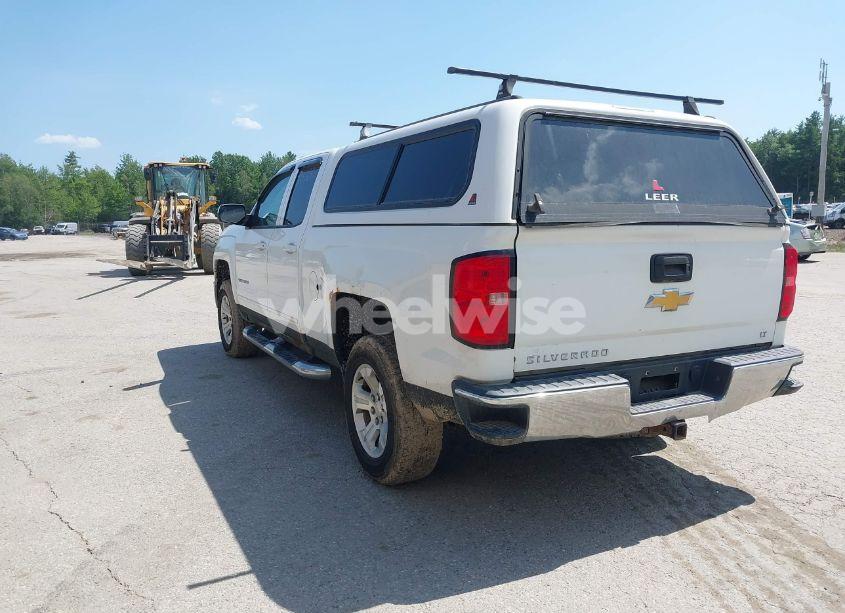 Photo 3 of 2015 Chevrolet Silverado 1500 2LT (VIN 1GCVKREC9FZ188688)