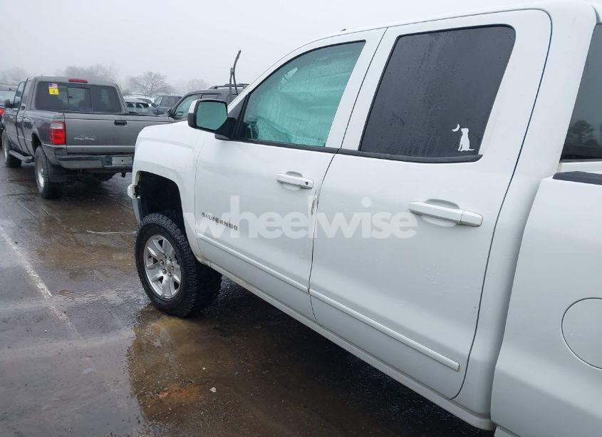 Photo 14 of 2015 Chevrolet Silverado 1500 1LT (VIN 1GCVKREC9FZ234116)