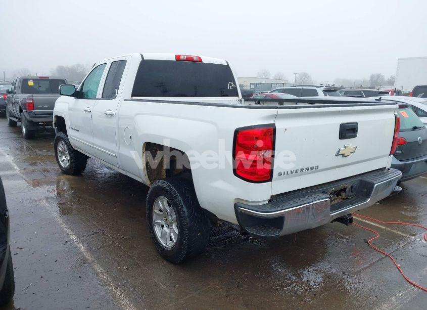Photo 3 of 2015 Chevrolet Silverado 1500 1LT (VIN 1GCVKREC9FZ234116)