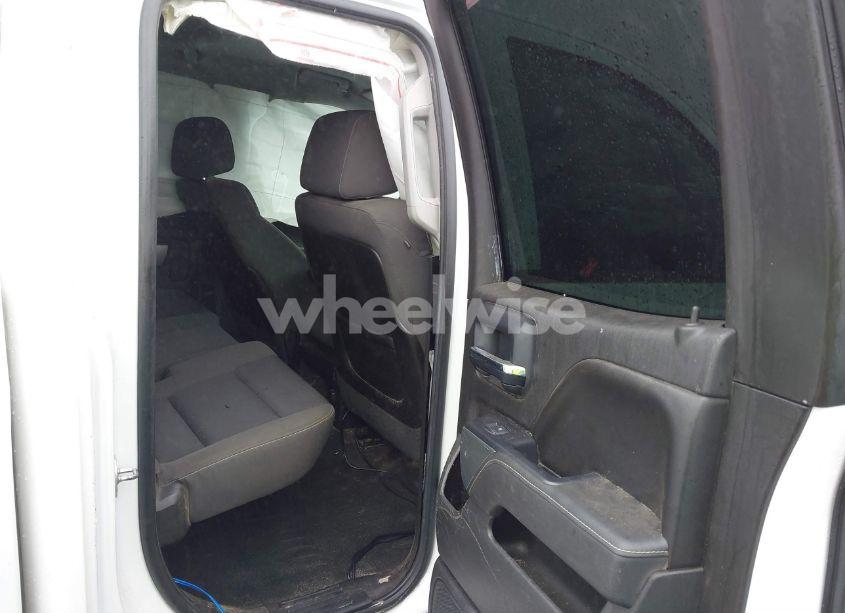 Photo 8 of 2015 Chevrolet Silverado 1500 1LT (VIN 1GCVKREC9FZ234116)