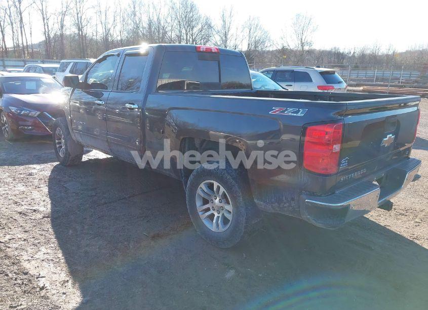 Photo 3 of 2015 Chevrolet Silverado 1500 2LT (VIN 1GCVKREC9FZ287415)