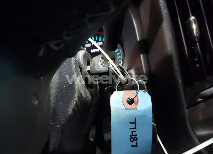 Photo 11 of 2015 Chevrolet Silverado 1500 1LT (VIN 1GCVKREC9FZ359925)