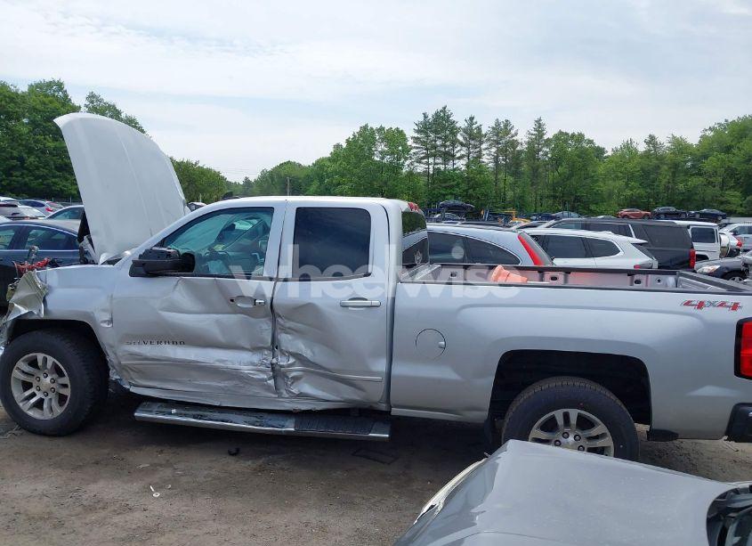 Photo 14 of 2015 Chevrolet Silverado 1500 1LT (VIN 1GCVKREC9FZ392424)