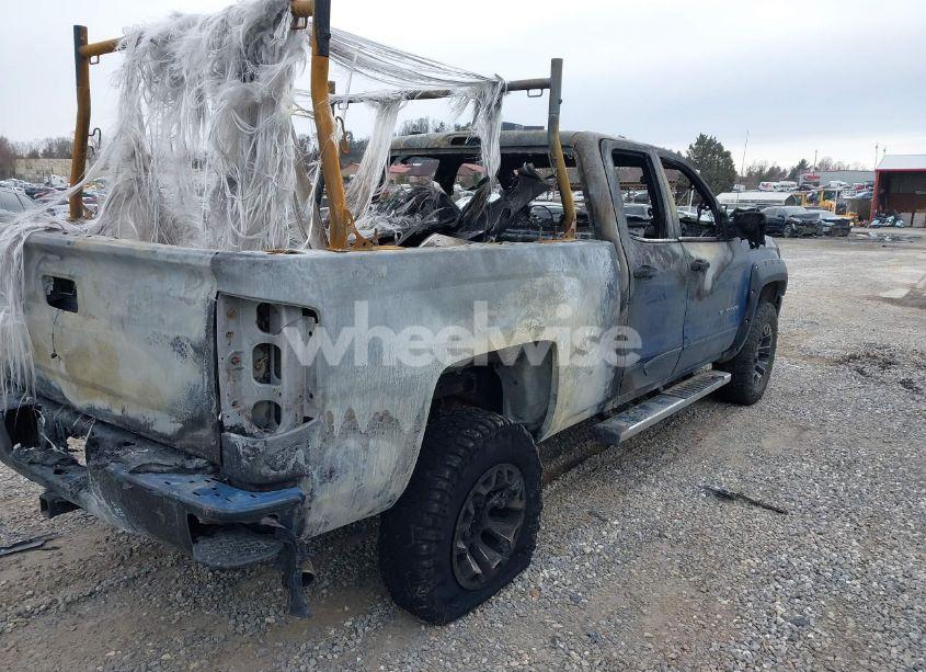 Photo 4 of 2016 Chevrolet Silverado 1500 2LT (VIN 1GCVKREC9GZ138875)