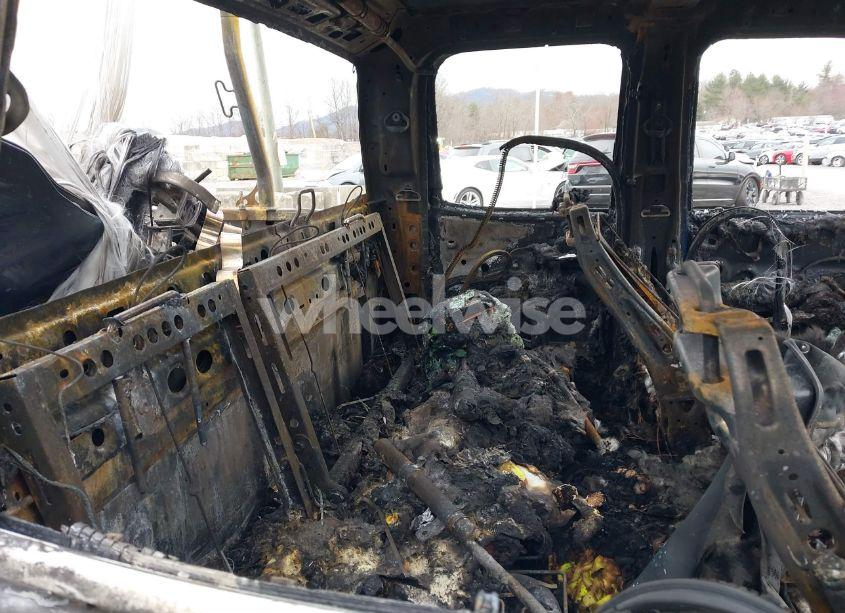 Photo 8 of 2016 Chevrolet Silverado 1500 2LT (VIN 1GCVKREC9GZ138875)