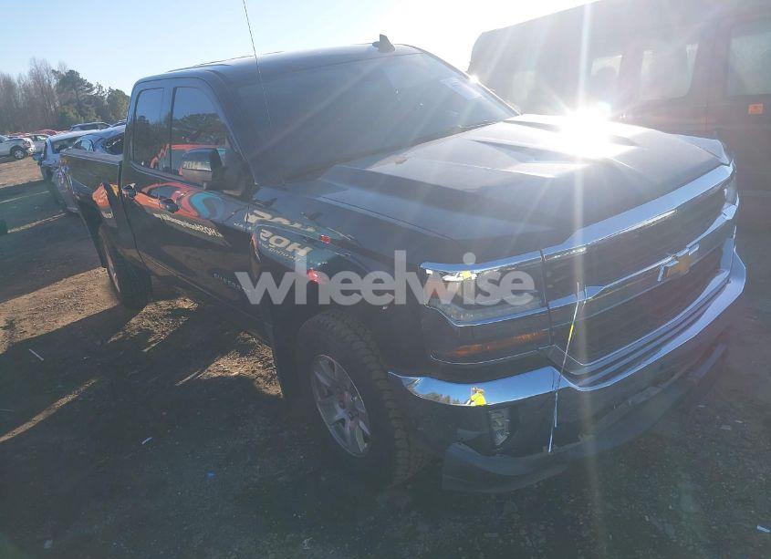 2016 Chevrolet Silverado 1500 1LT (VIN 1GCVKREC9GZ162898) main photo