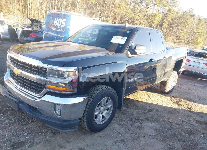 Photo 2 of 2016 Chevrolet Silverado 1500 1LT (VIN 1GCVKREC9GZ162898)
